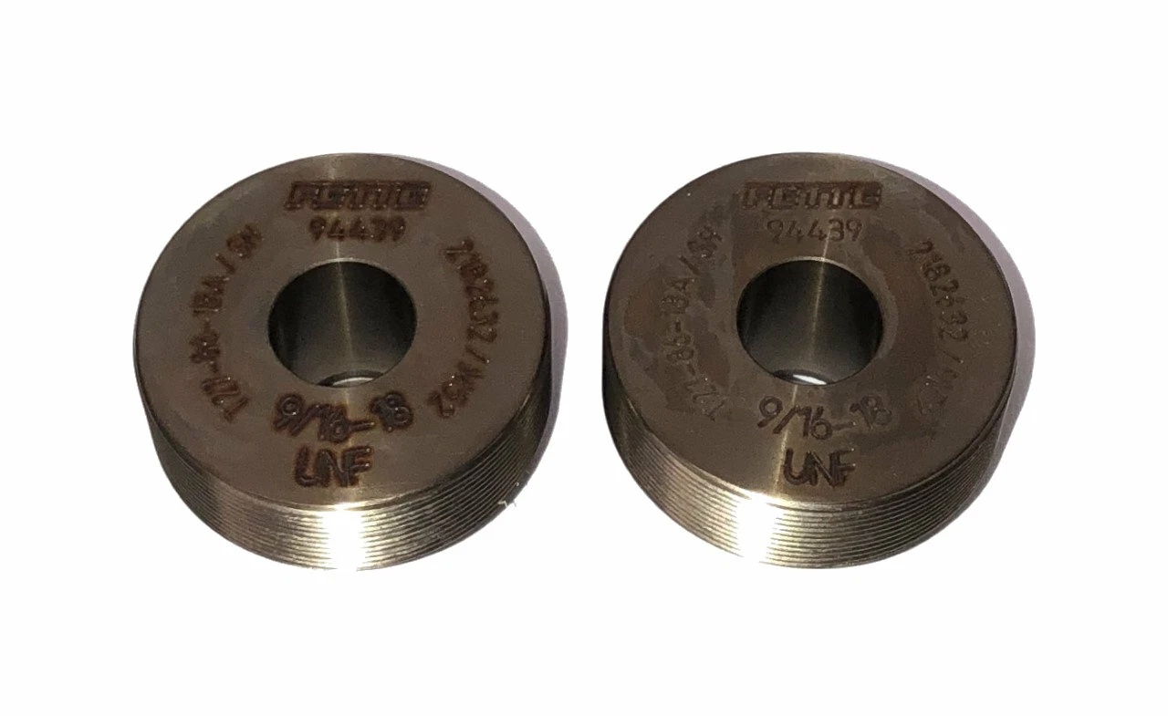 Picture of LMT Fette 1402658 With OIL GrooveS 9/16-18.00TPI Roll Form Indexable Indexable 1.5P-2.0P Carbide TiCN +